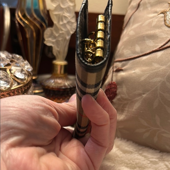 Burberrys Tan/ Black Key Holder - Picture 7 of 13